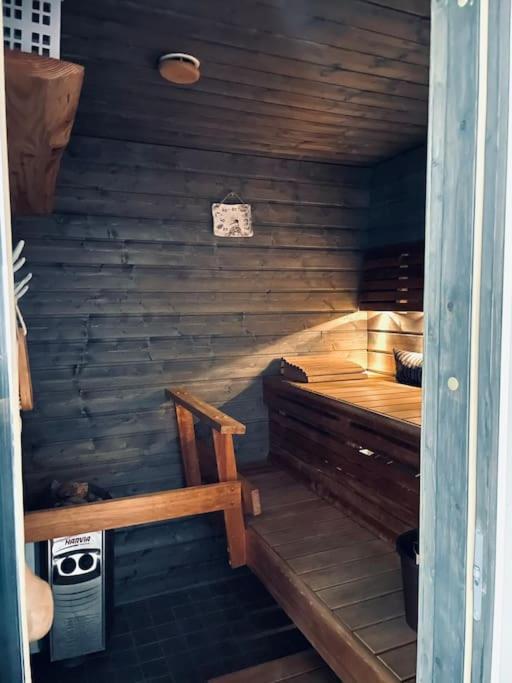 Kolin Pikkukolo - Saunallinen Studiohuoneisto Kolinkylä المظهر الخارجي الصورة